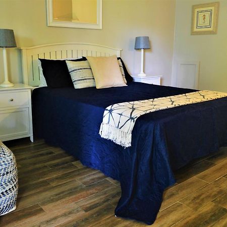 בת'אני ביץ' Meris Gardens B&B מראה חיצוני תמונה
