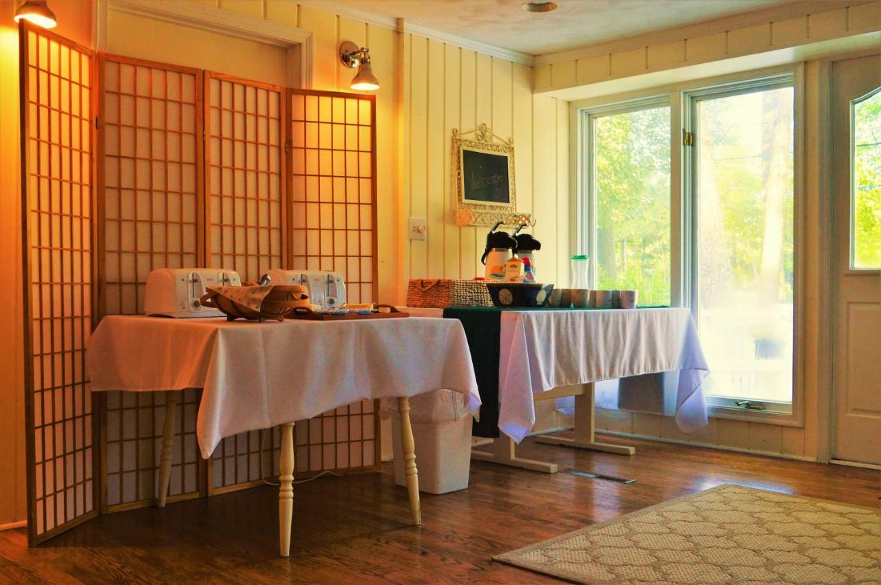 בת'אני ביץ' Meris Gardens B&B מראה חיצוני תמונה