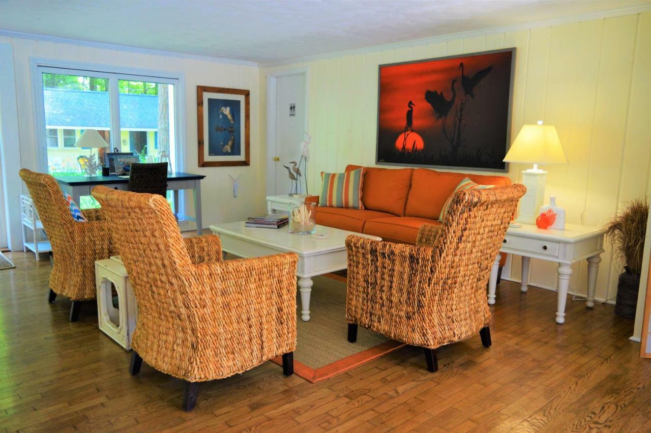 בת'אני ביץ' Meris Gardens B&B מראה חיצוני תמונה