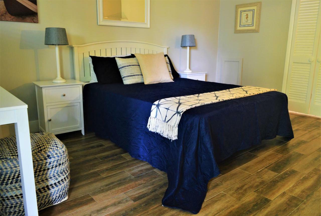 בת'אני ביץ' Meris Gardens B&B מראה חיצוני תמונה